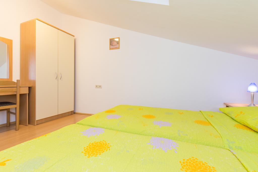 Apartments Ada Baška Esterno foto